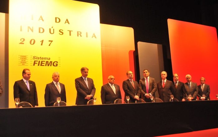 Presidente da Federaminas participa do evento de entrega do Mérito Industrial