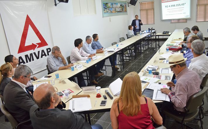 Municípios sofrem com a falta de repasse de recursos do Estado