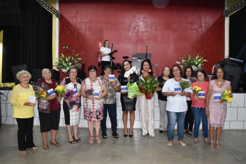 Prefeitura de Tapira promove noite especial em comemoração ao Dia da Mulher