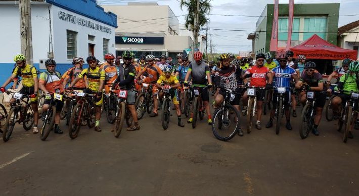 Prefeitura realiza 15ª Copa Moutain Bike e Maratona do Trabalhador do 1º de Maio com entrega de prêmios.