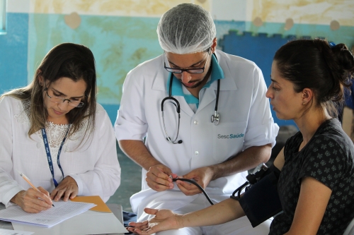 Carreta OdontoSesc faz atendimentos em Tapira