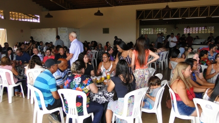 Prefeitura de Ibiá comemora dia do trabalhador com distribuição de cestas e confraternização