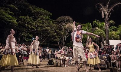 Nesta sexta-feira tem teatro de graça na praça Governador Valadares em Perdizes-MG