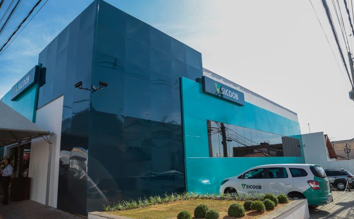 Sicoob Aracoop inaugura agência em Araxá