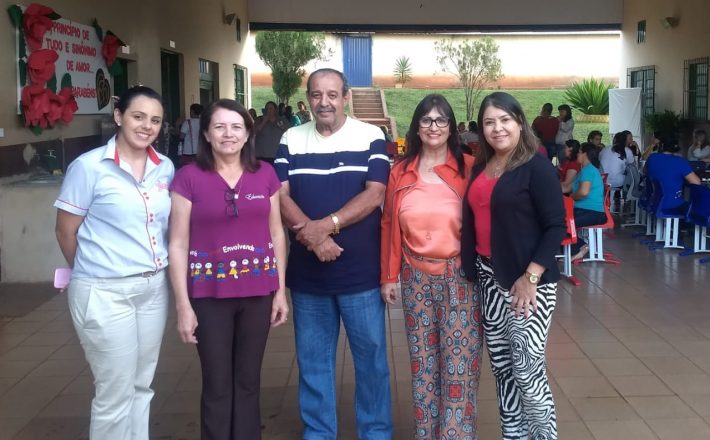 Colaboradores do Uniaraxá participam de palestra em Pedrinópolis