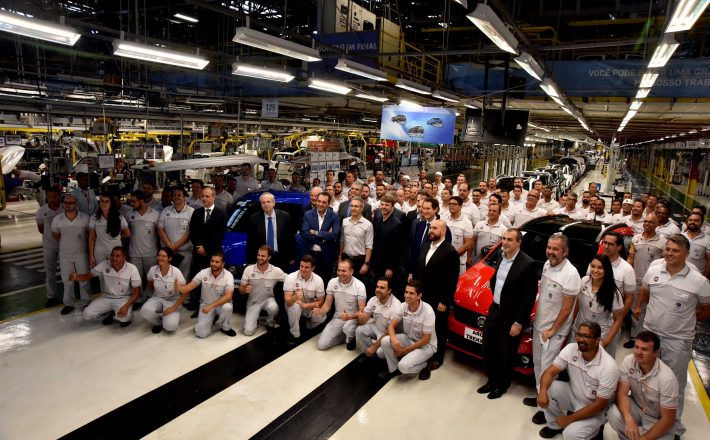 Governo de Minas e Fiat anunciam expansão da fábrica de motores e investimento de R$ 8,5 bi