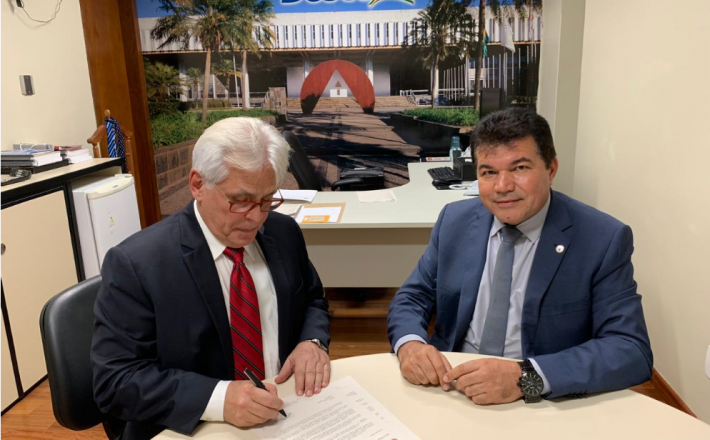 Deputado Bosco recebe em seu gabinete o presidente da Codemig