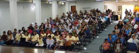 SECRETARIA MUNICIPAL DE DESENVOLVIMENTO SOCIAL REALIZA SEMANA DE COMBATE AO ABUSO E À EXPLORAÇÃO SEXUAL DE CRIANÇAS E ADOLESCENTES
