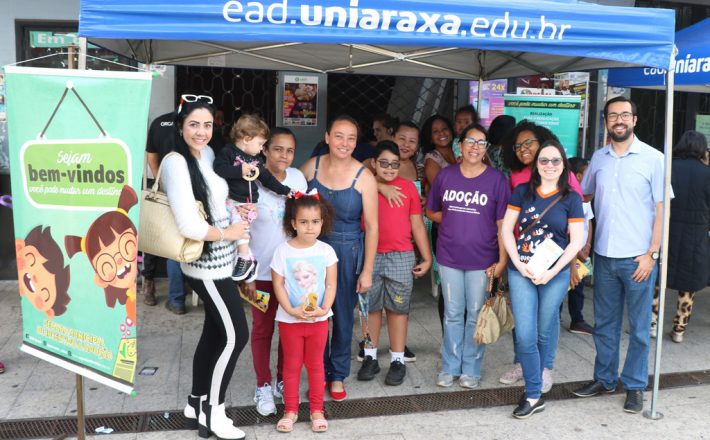 Mobilização no Calçadão encerra Semana Municipal de Incentivo à Adoção