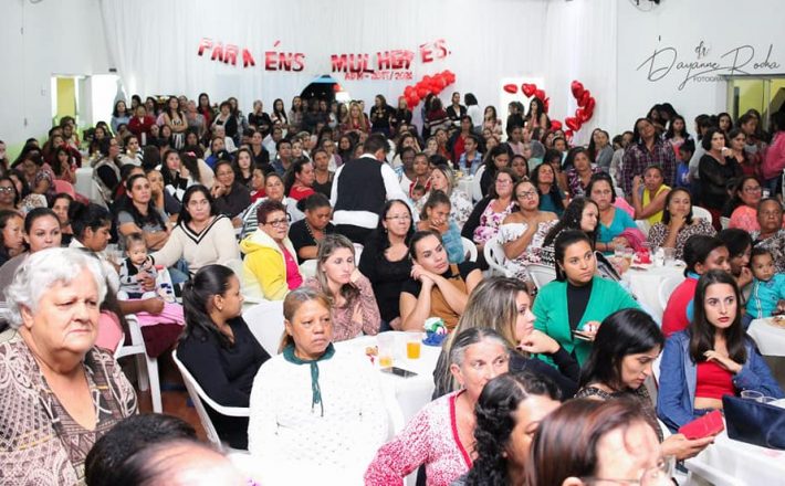 Jantar em homenagem às mulheres Santarosenses
