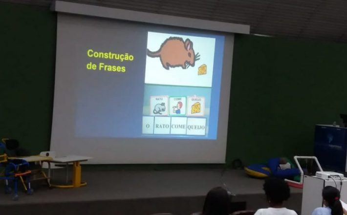 Profissionais da educação de Santa Rosa da Serra participaram do curso em Belo Horizonte