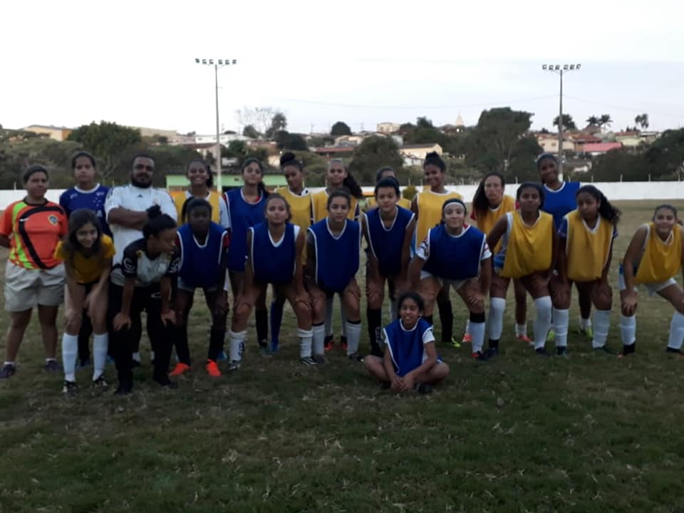 Projeto de Futebol para as mulheres tem início em Campos Altos