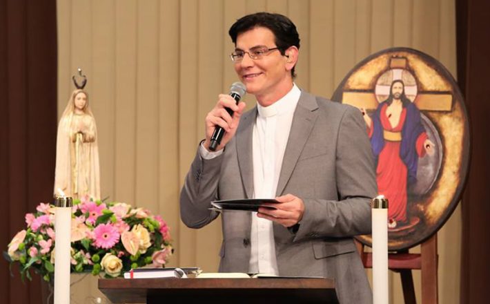 Padre Reginaldo Manzotti em Campos Altos?