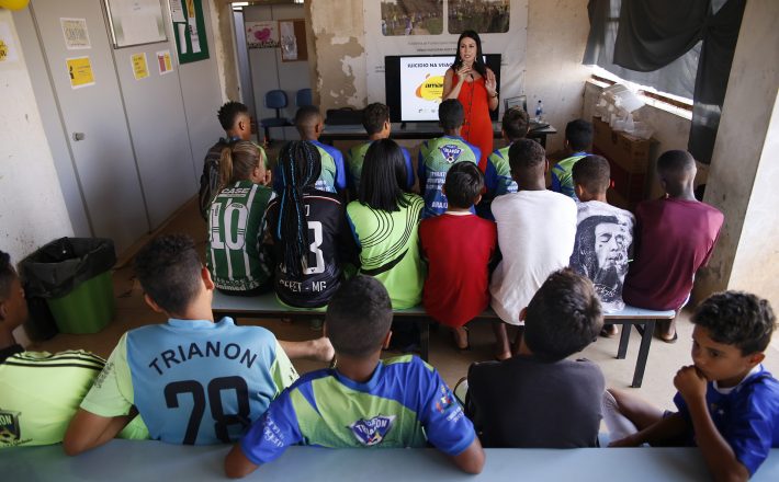 Diretoria do Trianon realiza palestra contra o suicídio