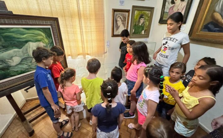 Projeto “Férias no Museu” reúne dezenas de crianças em programação cultural durante as férias escolares